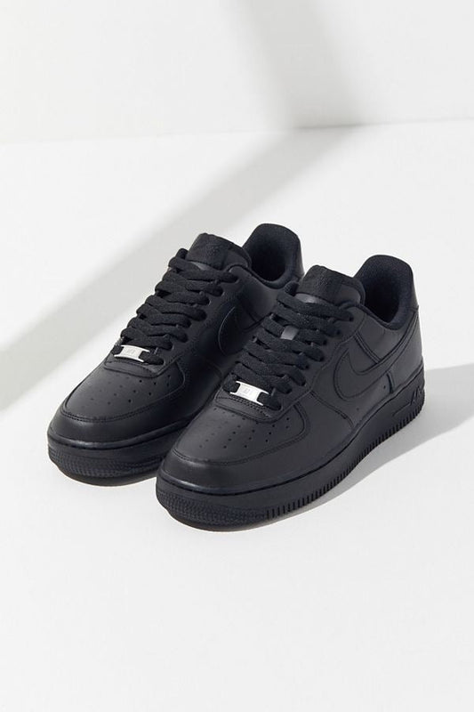 Nike Air Force 1 - Black